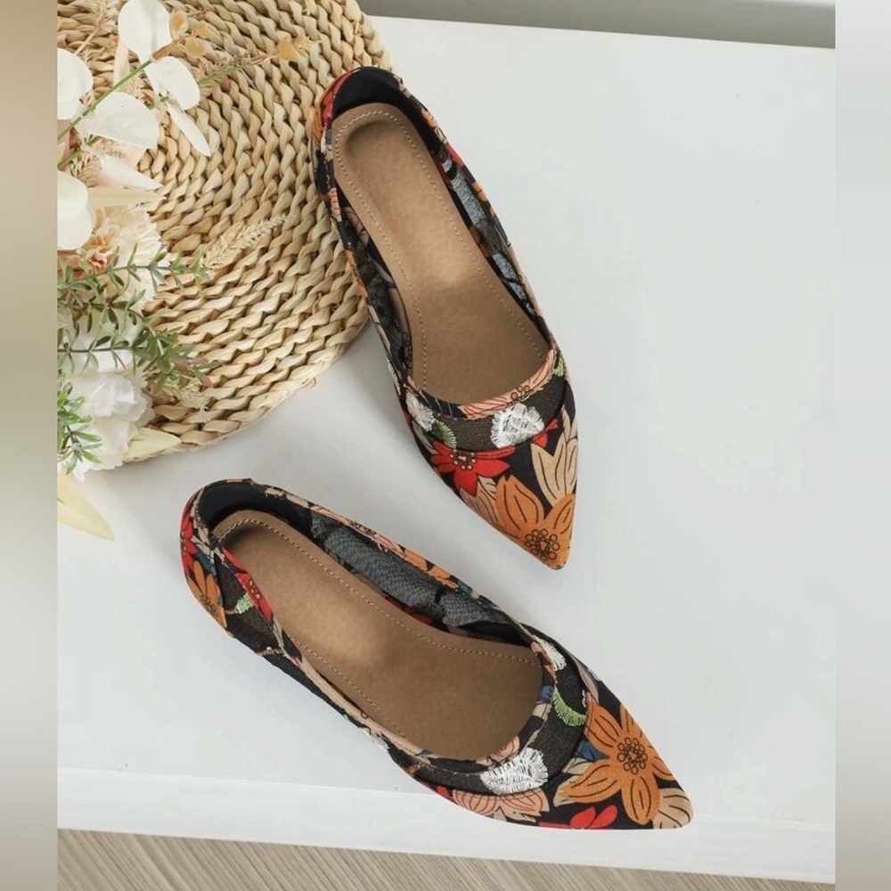 SHEIN Floral Pointed Toe Ballet Flats Cottagecore Balletcore EU 43 Size 10/11